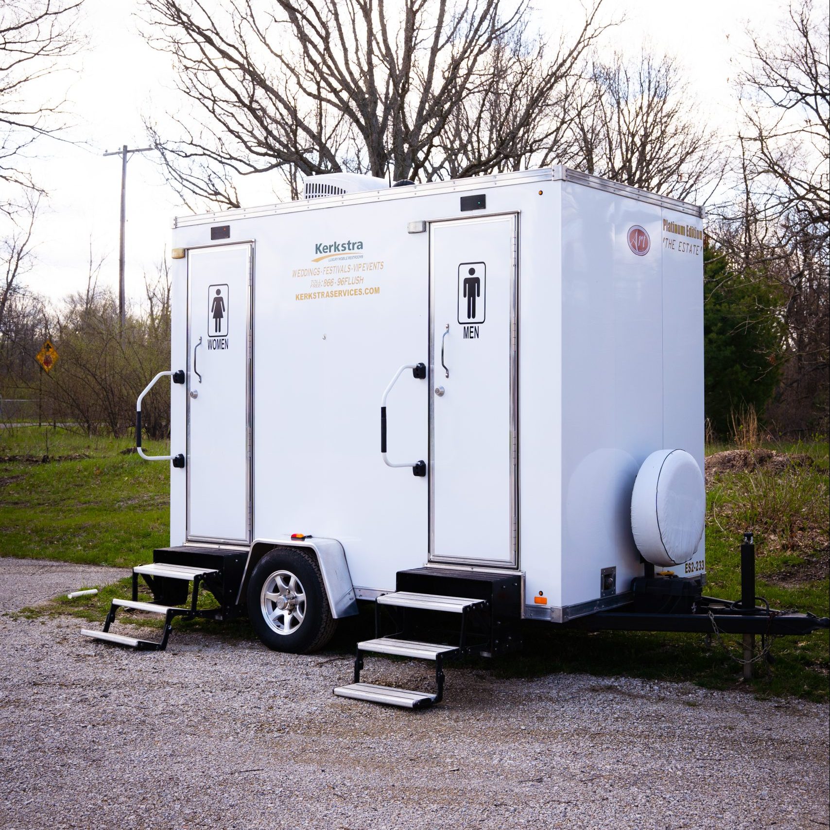 2 stall estate exterior