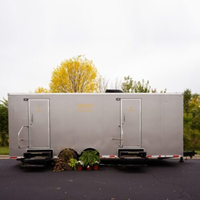 10 stall fortress trailer